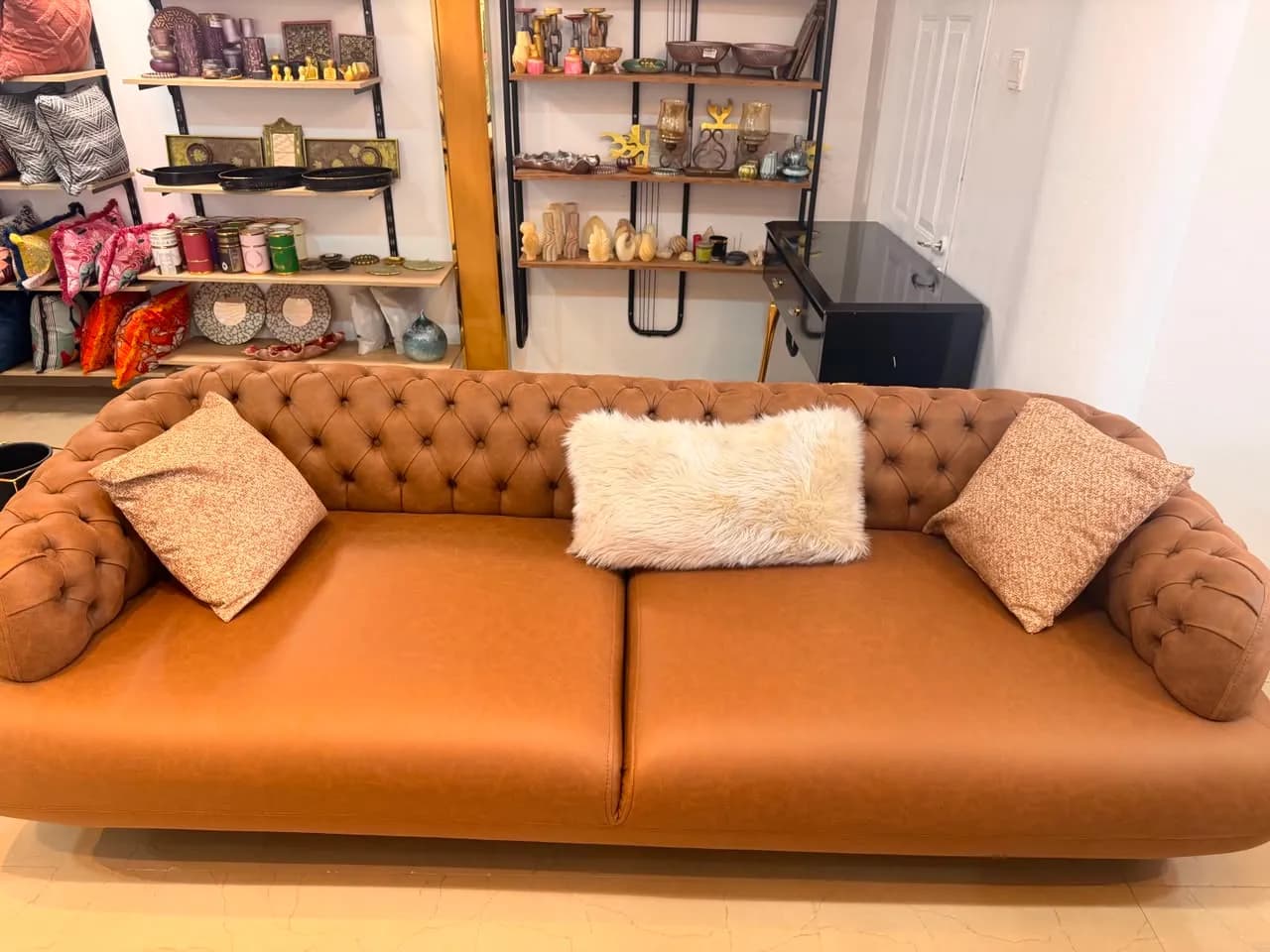 3 Seater Luxury Couch sofa Leather finish — view 2