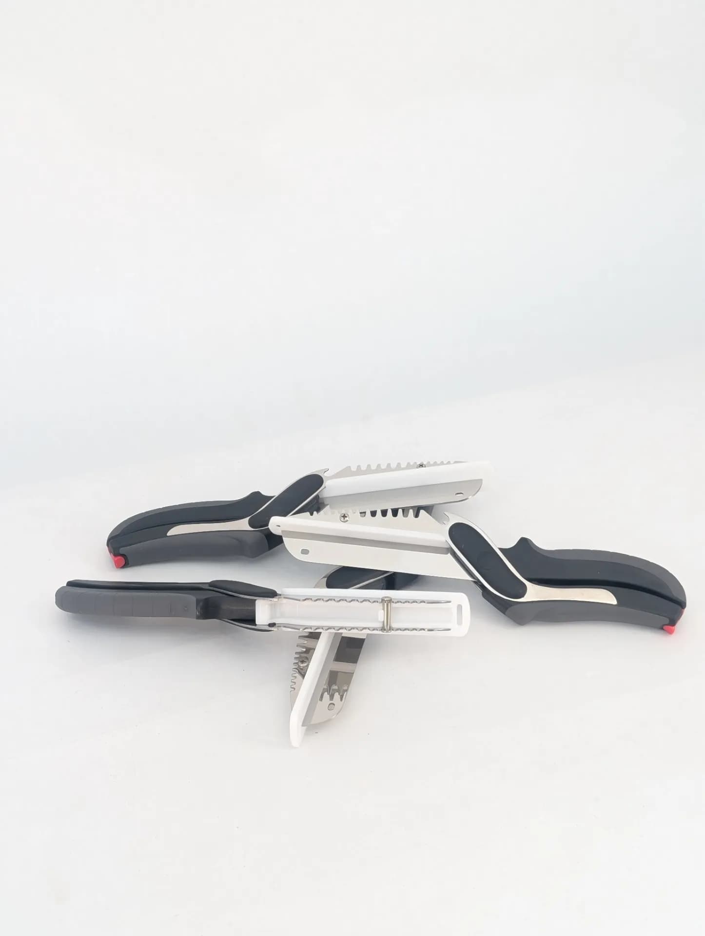 Multi- Functional Kitchen Scissors — view 4