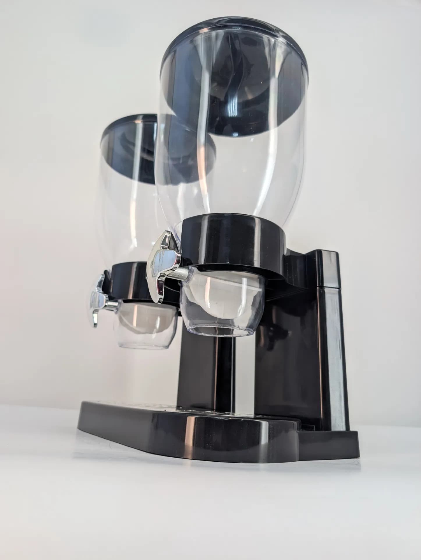 Cereal Dispenser — view 5
