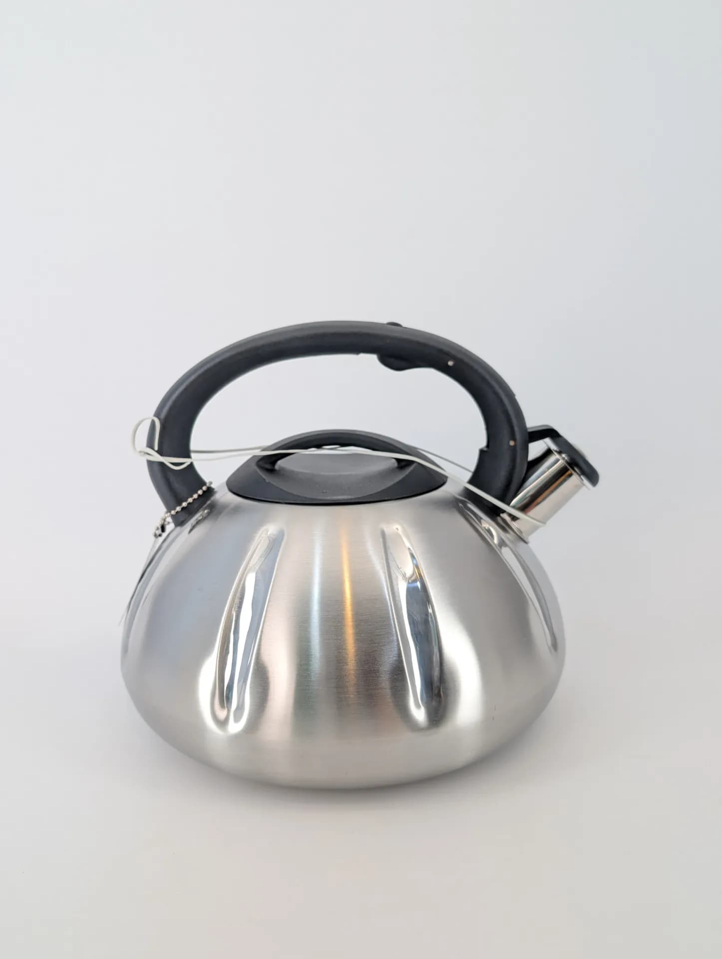 GUDENHOFF Whistling Kettle 4.5L — view 1