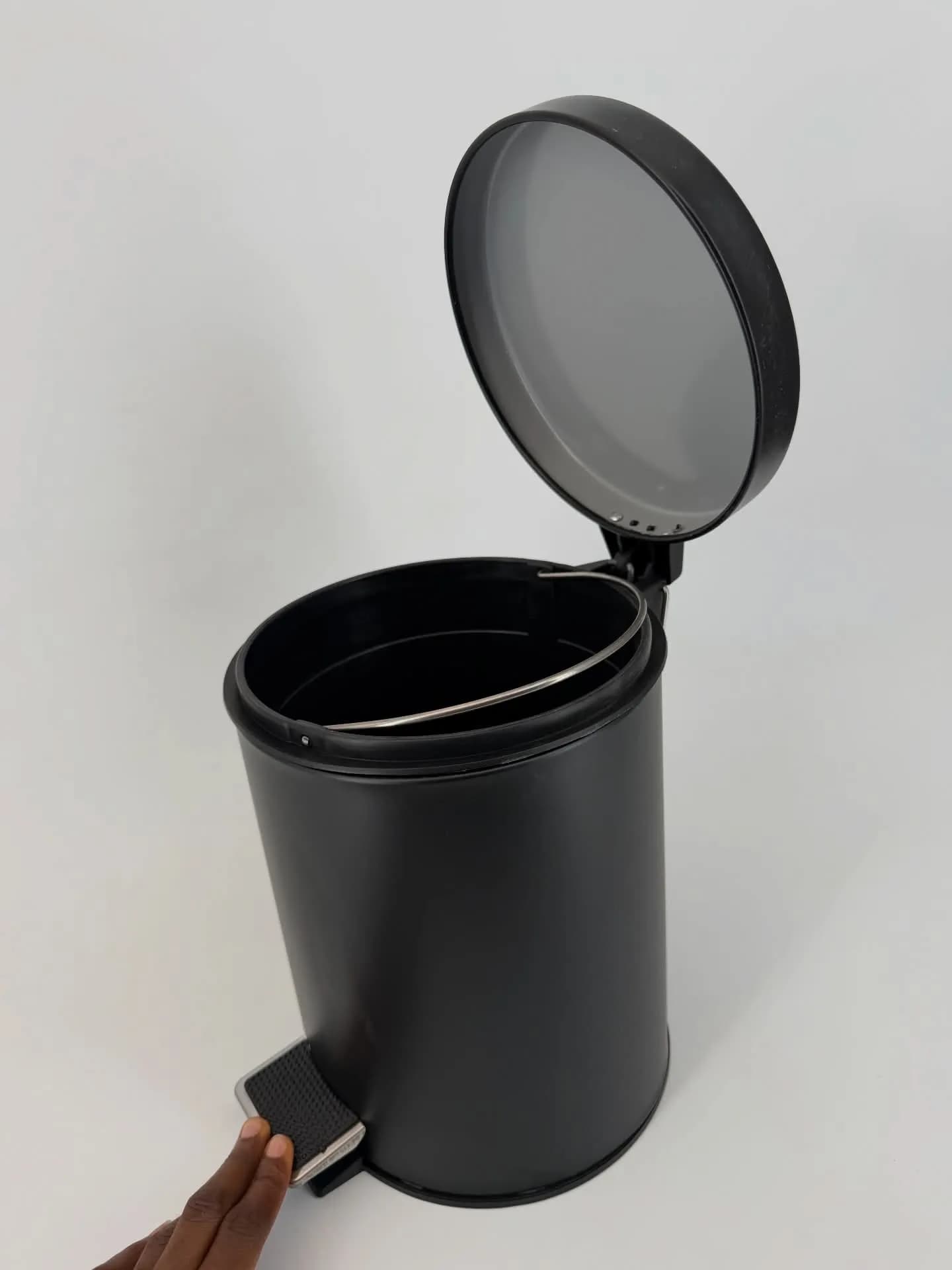 Stainless Steel Step Bin 5L — view 4