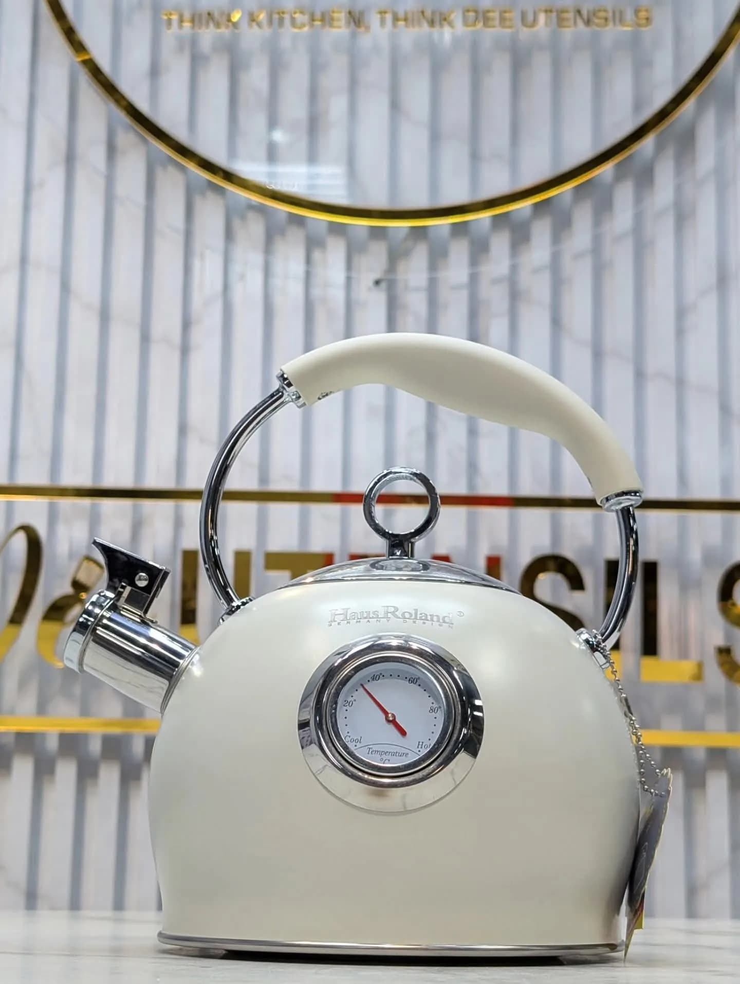 HausRoland Stainless Steel Whistling Kettle 3.0L — view 2