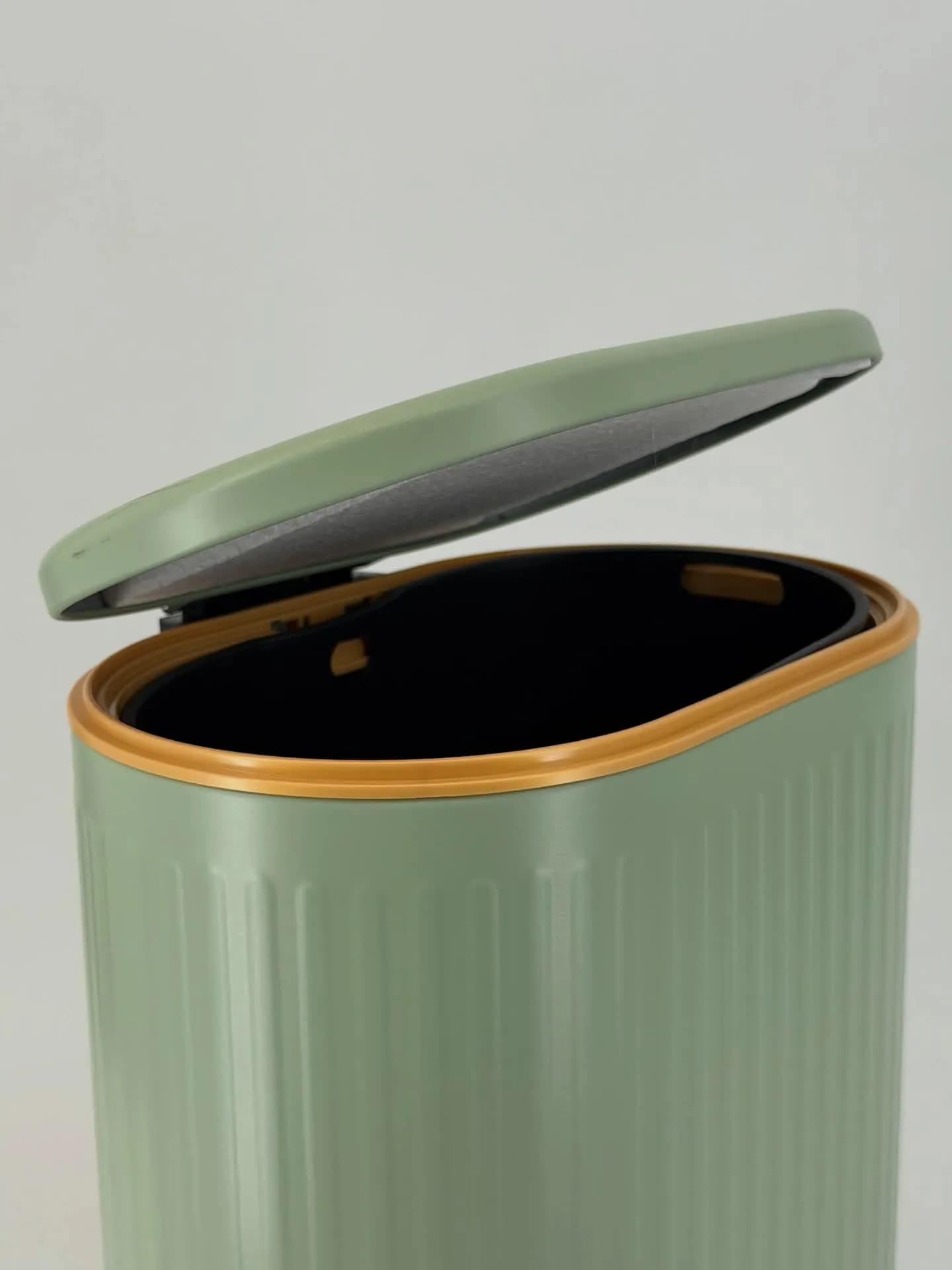Dustbin Can 9L — view 3