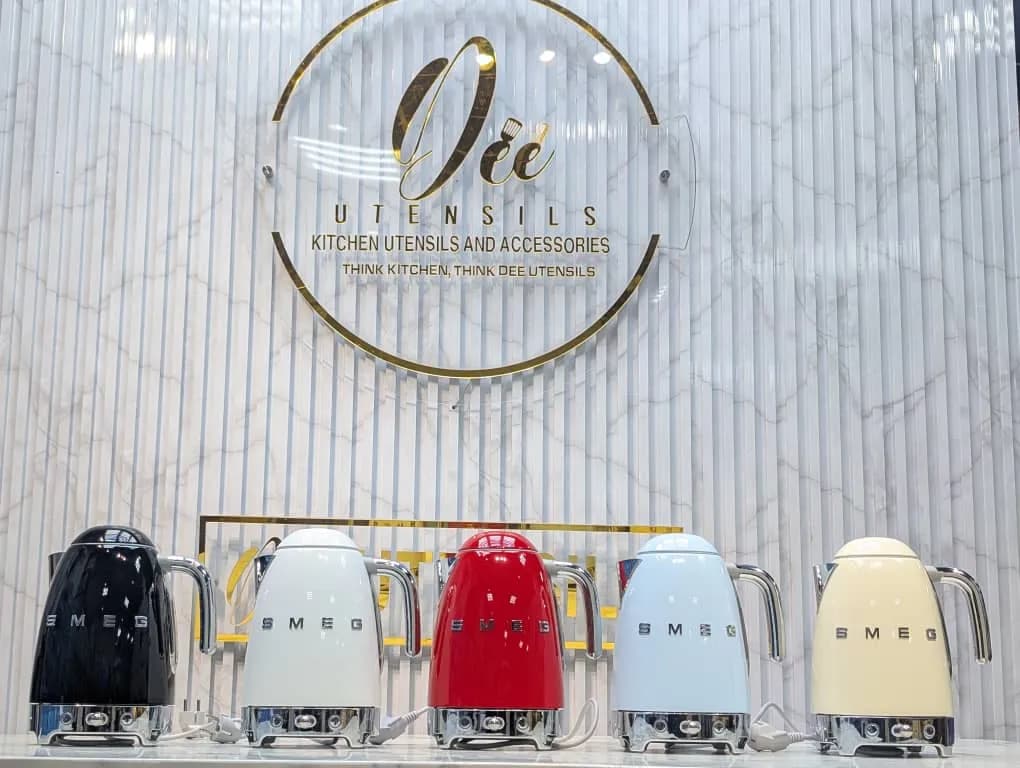 SMEG Electric kettle 1.7L — view 1