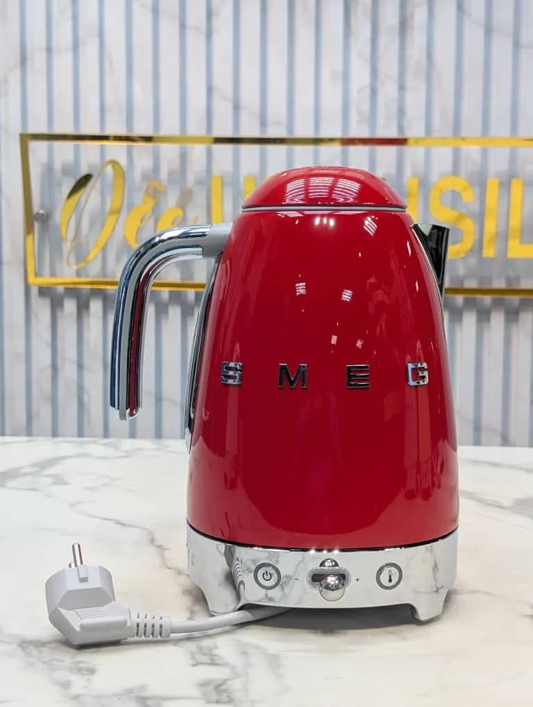 SMEG Electric kettle 1.7L — view 2