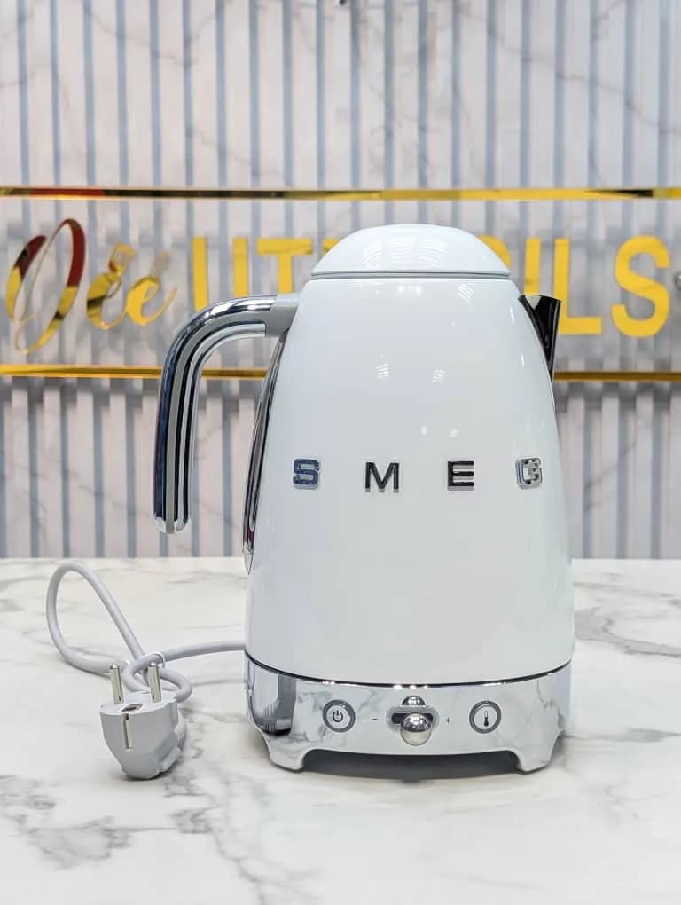 SMEG Electric kettle 1.7L — view 3